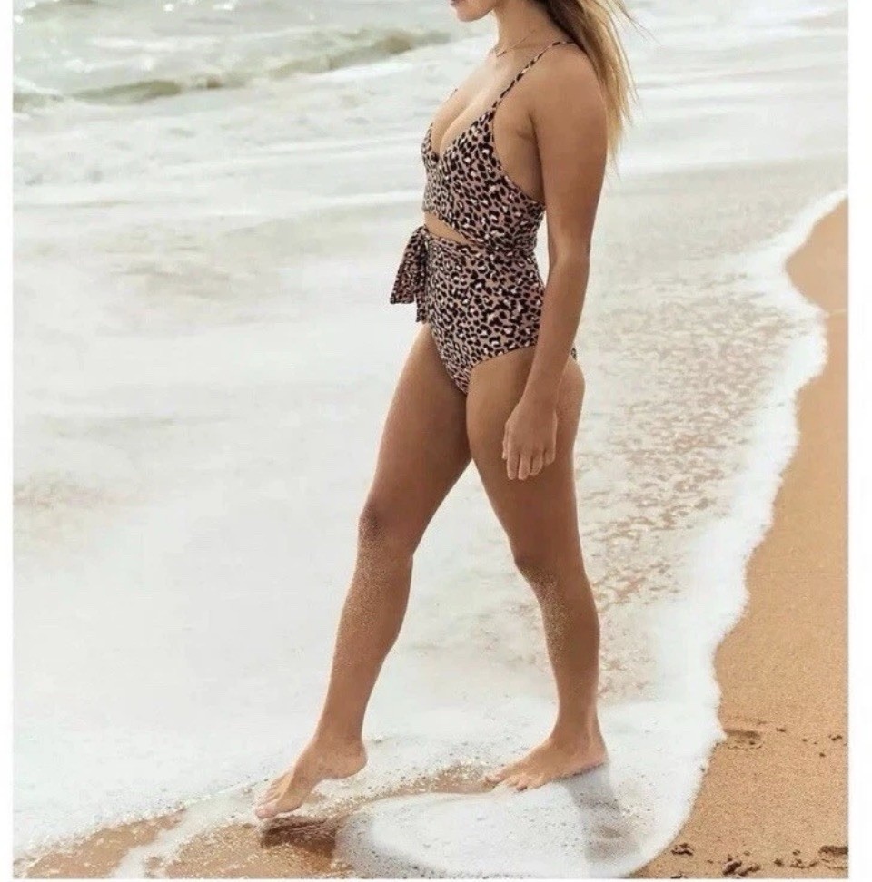 Aerie Leopard Print Belted Adjustable Strap One Piece Swimsuit Size Large