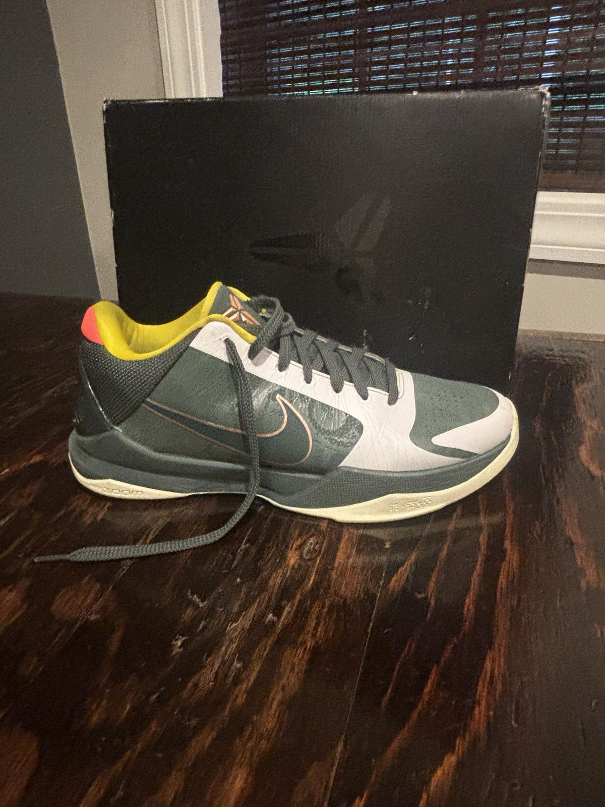 Nike Kobe 5 Protro EYBL Forest Green Yellow Size 10