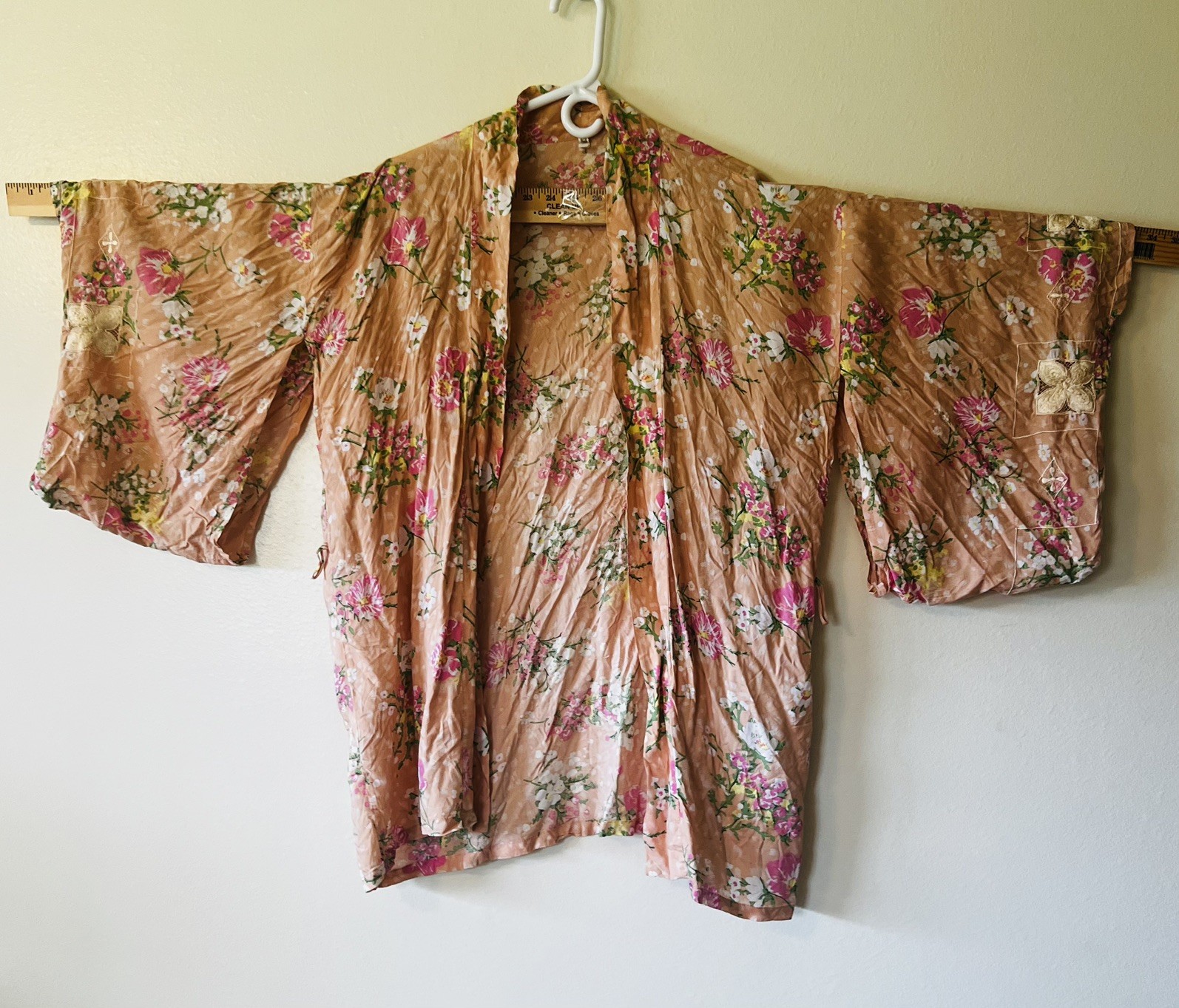 Spell & the Gypsy Sundancer Blush Short Robe Kimono Sz OS Missing Belt