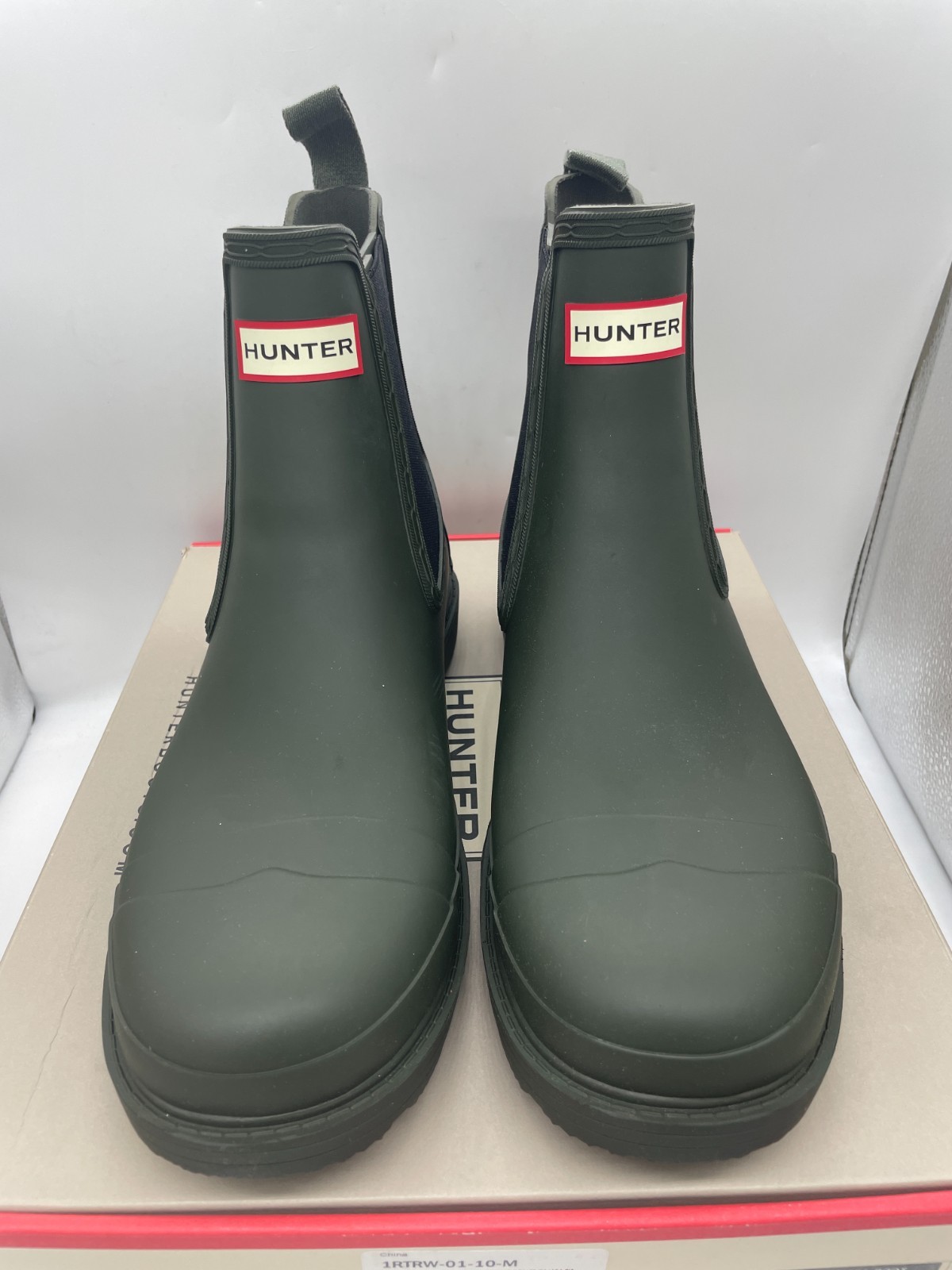Hunter Men’s Commando Waterproof Chelsea Boot Dark Olive Green Size 10
