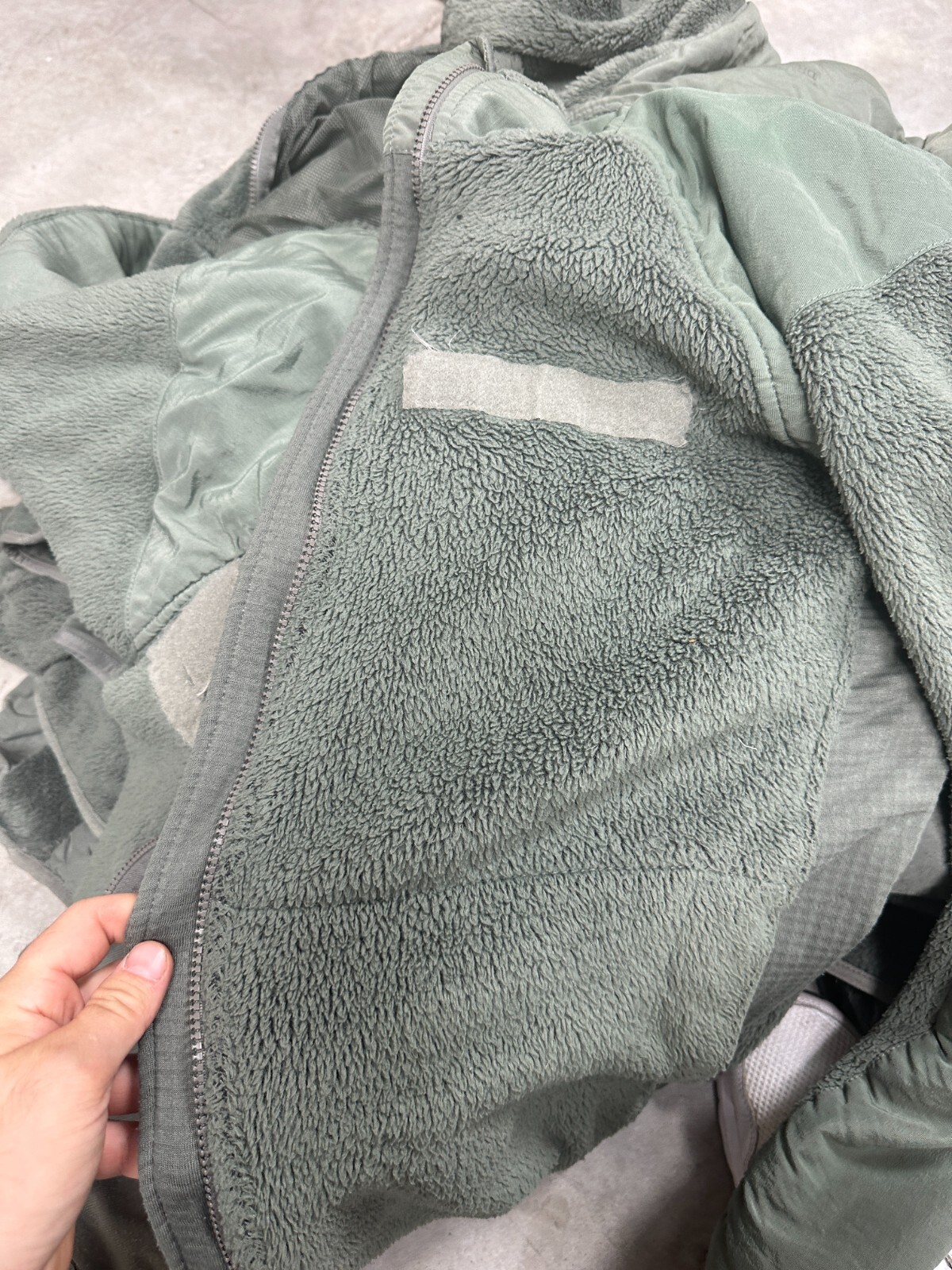 DAMAGED – US Army Gen III Cold Weather Jacket Fleece ACU UCP Polartec ECWCS L3