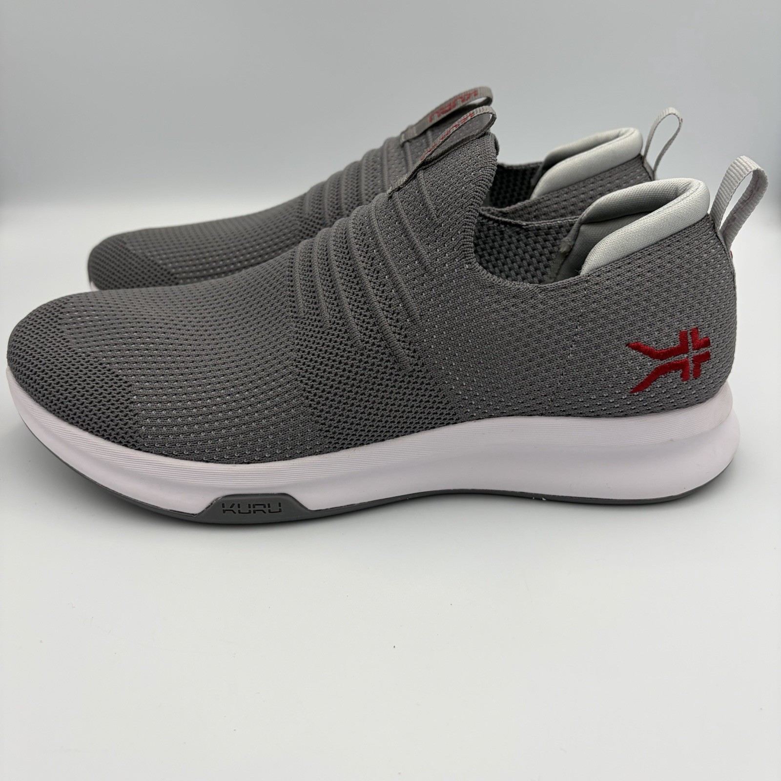 Kuru Atom Slip-On Mens Size 9 Cloud Gray Cardinal Red Walking Shoes Sneakers