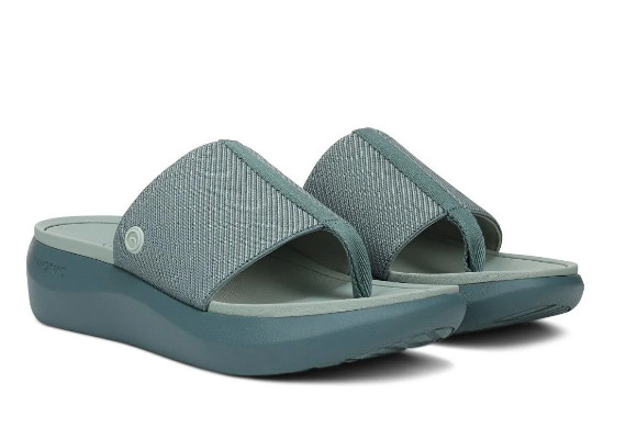 Vionic Beach Aqua Platform Toe Post Sandal, Bodega Blue