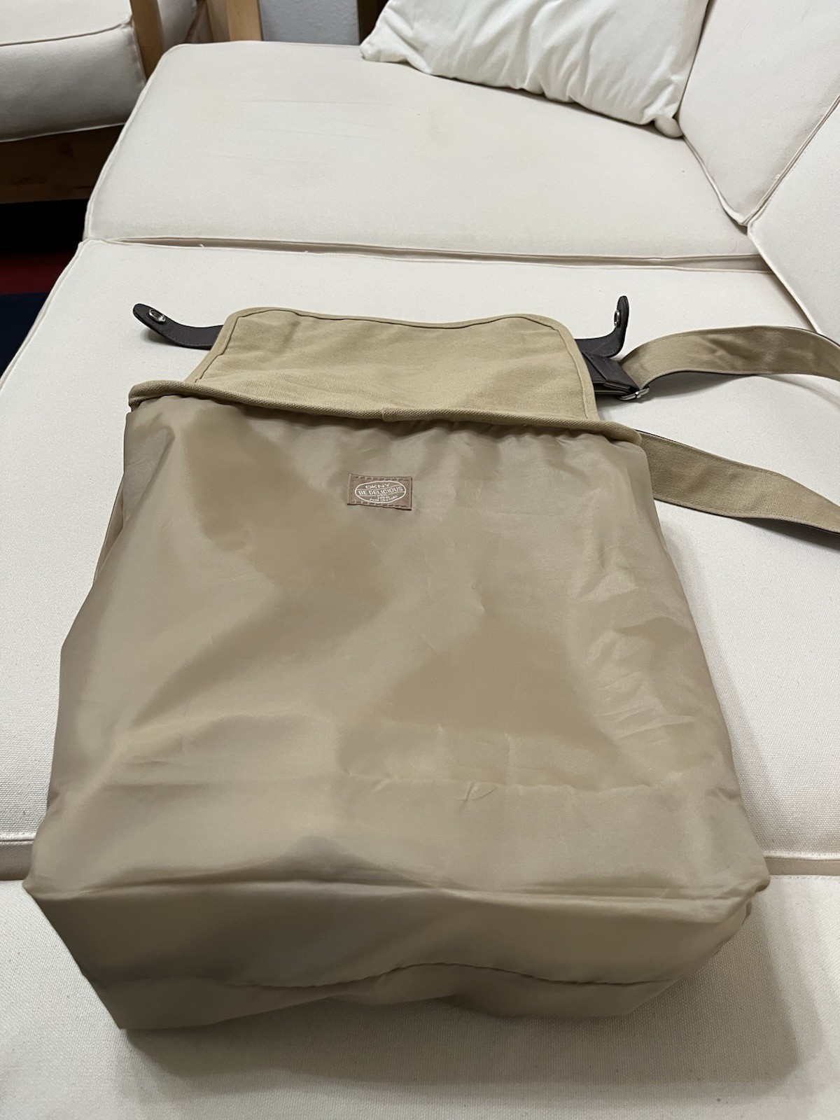 NEW DKNY Mens 100% Cotton Lined Adjustable Strap Crossbody Bag