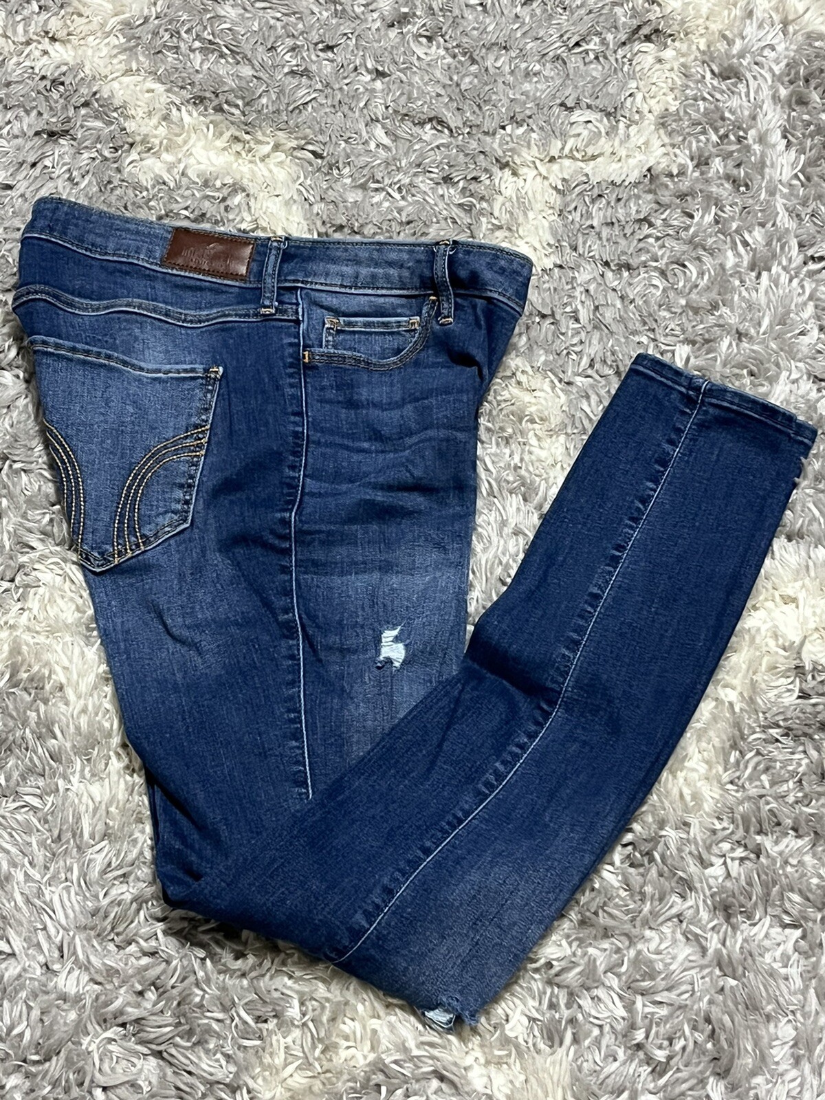 HOLLISTER CALIFORNIA GIRLS JEANS – JR SIZE 9L -W29 x L32
