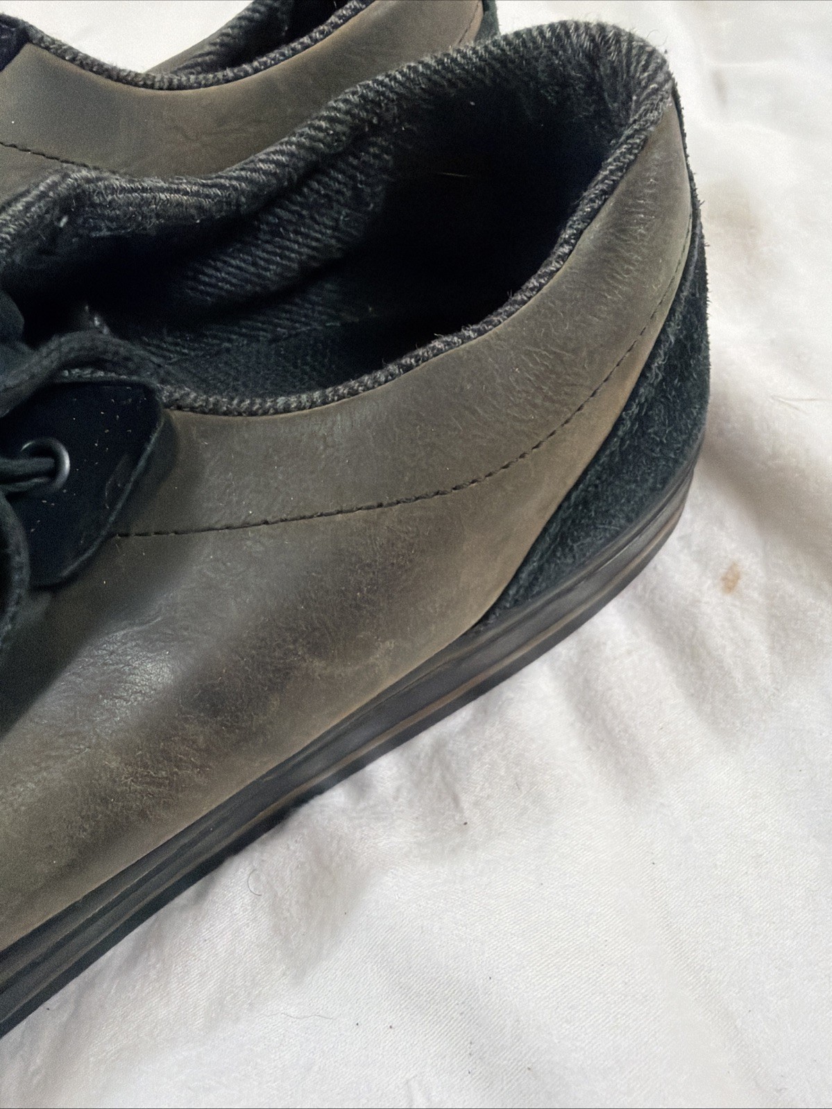 Teva Roller Leather Skate Sneakers Mens Size 10 EUR 43 Suede Black Brown