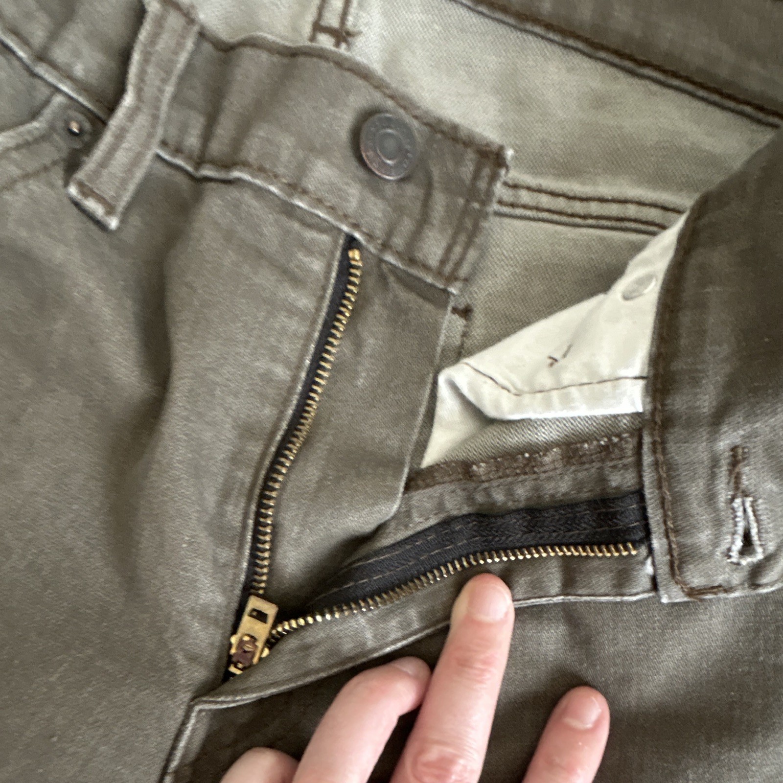 Levi’s Men’s Slim Fit Gray Dark Wash Denim Jeans Low Rise 5-Pocket Zip Fly