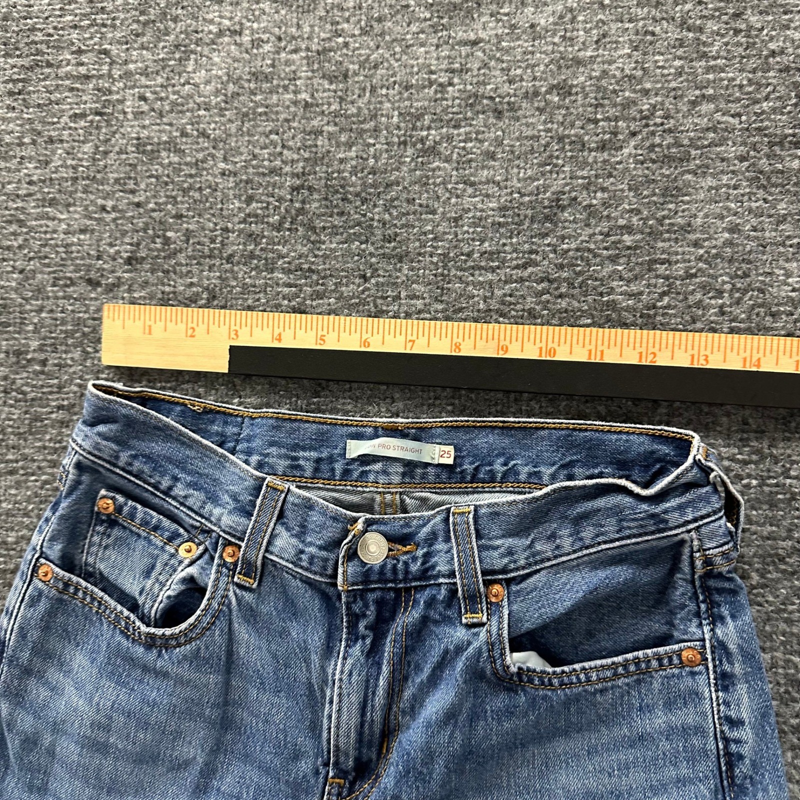 Levi’s Jeans Womens Size 25 Blue Low Pro Straight Leg Denim Medium Wash Casual