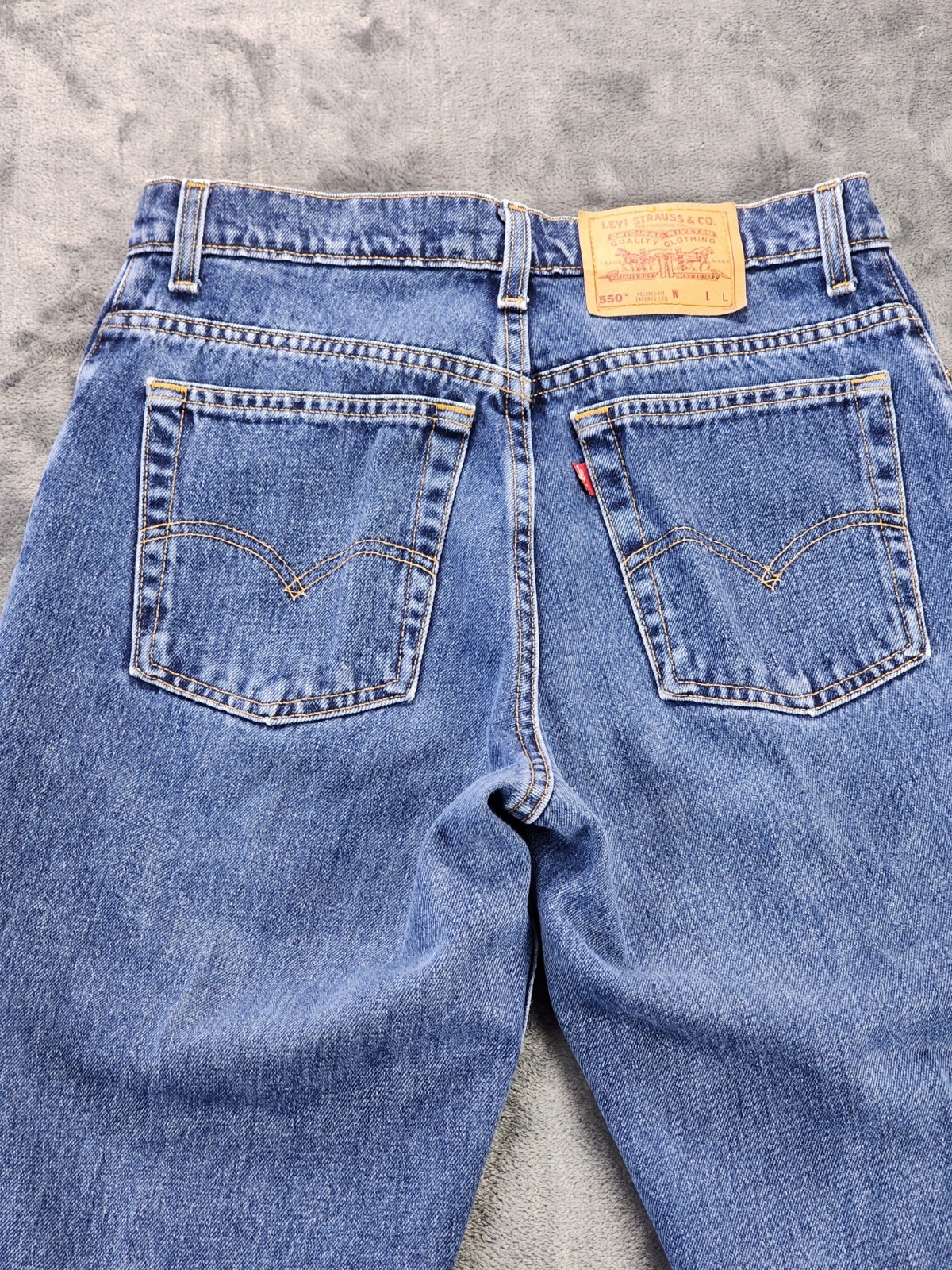 Vtg. 90s Levis Jeans Junior 11 Long 30Wx29L Measured Relaxed High Rise Mom US
