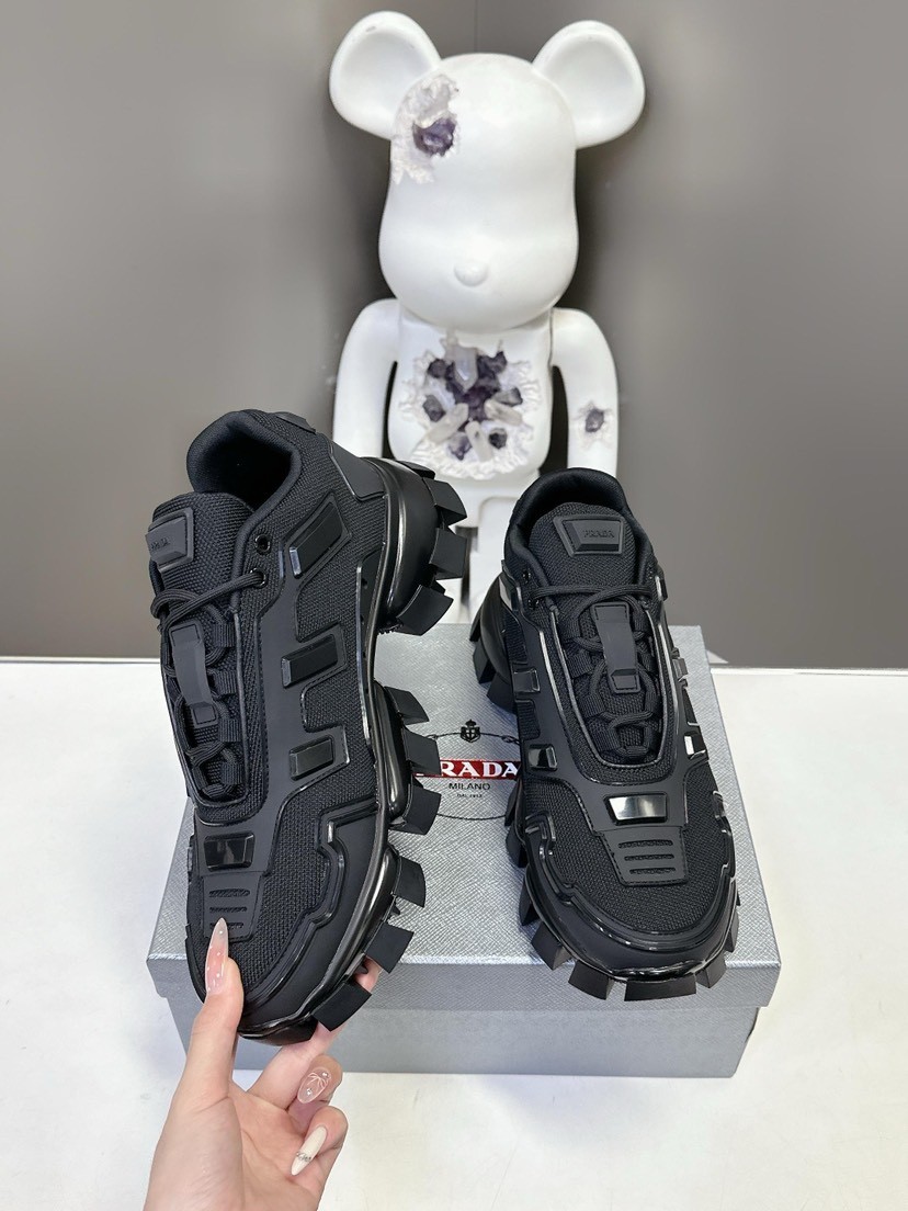 Prada “Cloud Break” black thick-soled simple and fashionable men’s shoes