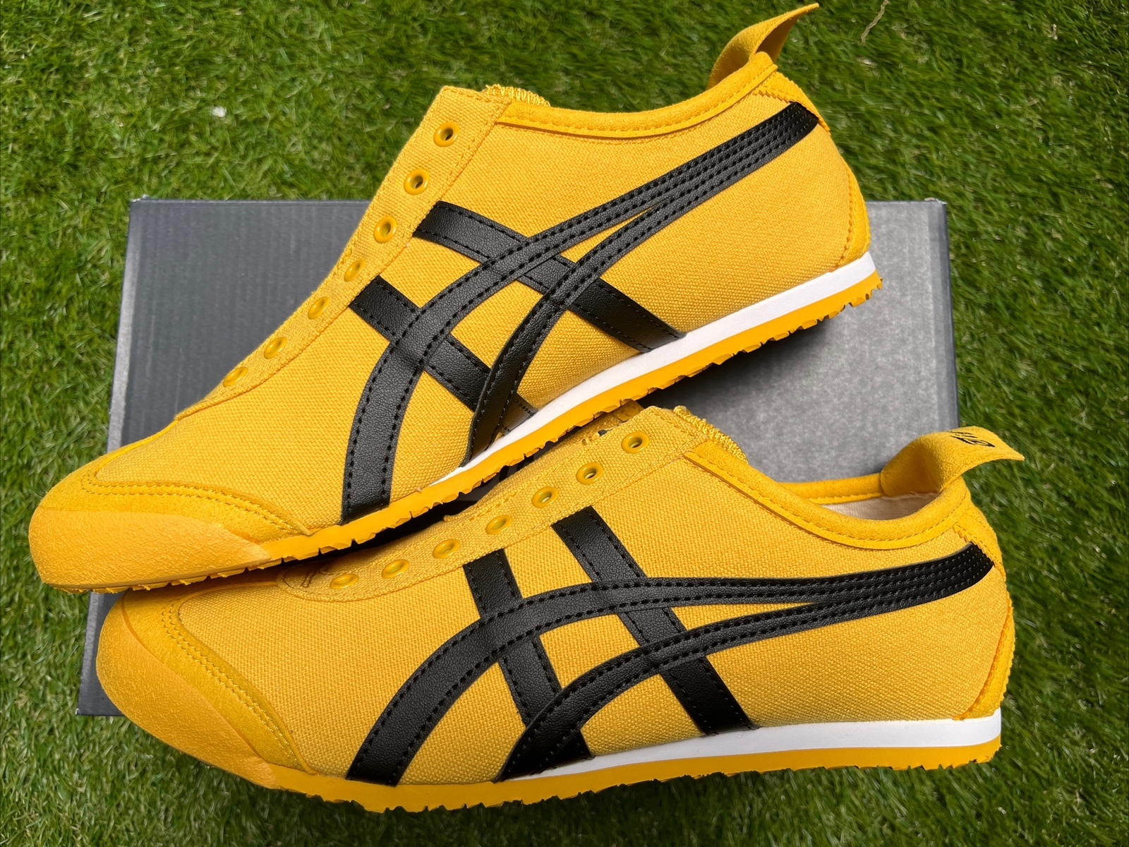 Onitsuka Tiger MEXICO 66 SLIP-ON 1183A746 751 Yellow/Black Unisex Shoes