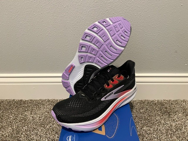 Women’s Size 8 Brooks Ghost 17 Running Shoes New In Box Black/Purple/Coral