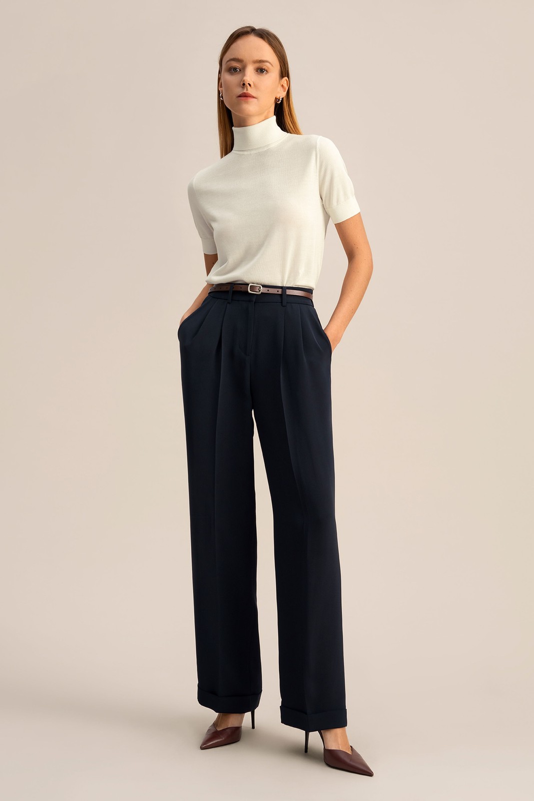 $139 / LILYSILK Solomon SILK-CASHMERE Short-Sleeve TURTLENECK SWEATER – S
