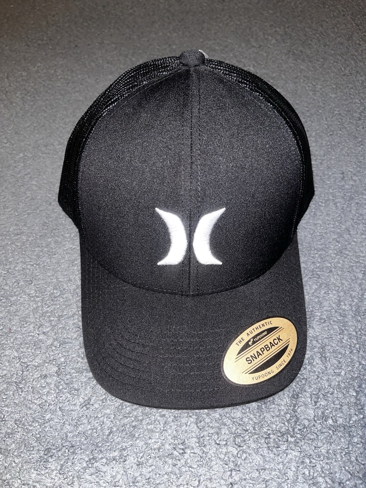 Hurley Snapback Del Mar Trucker Black Mesh Back Hat MSRP $28