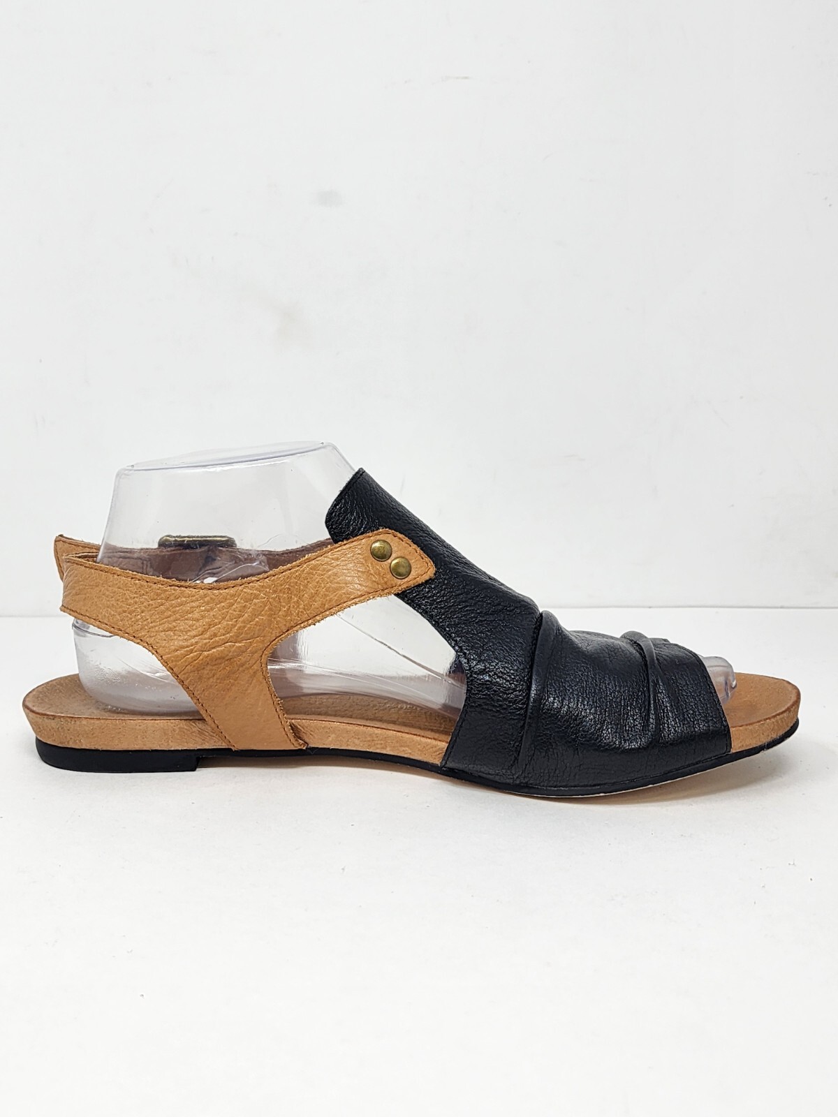 Django & Juliette Sandals Womens EU 40 US 9 9.5 Black Tan Leather Shoes