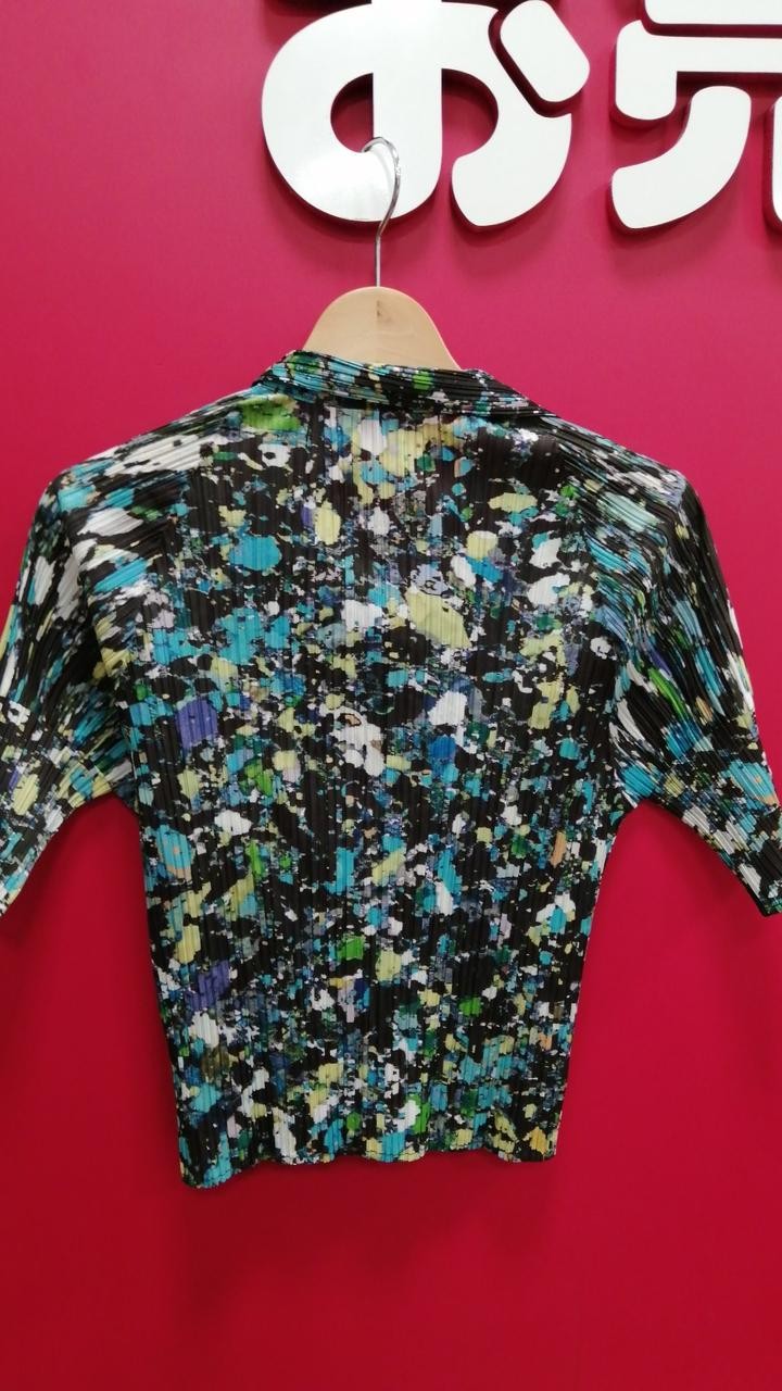 Pleats Please Floral Short Sleeve Blouse, Size 3, Approx 20″ Chest