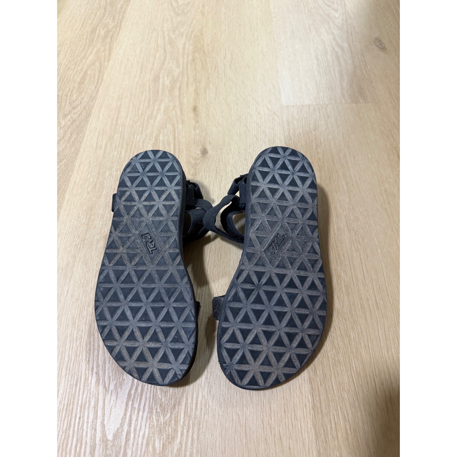 Teva Original Universal Black Strappy Sport Sandals Womens Size 7