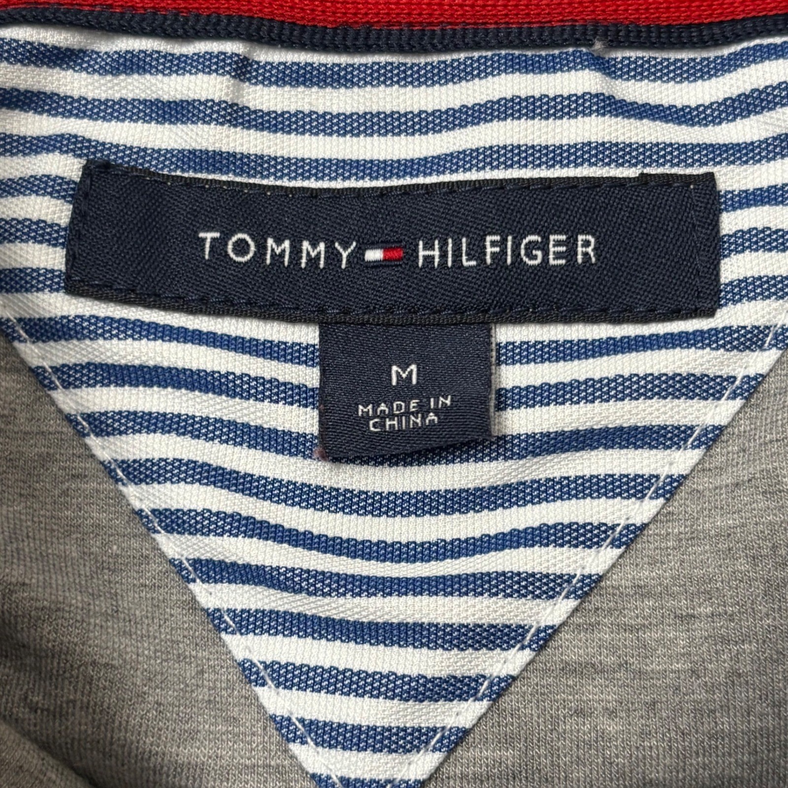 Tommy Hilfiger Men’s 1/4 Zip Pullover Kangaroo Pocket Spellout Gray Medium