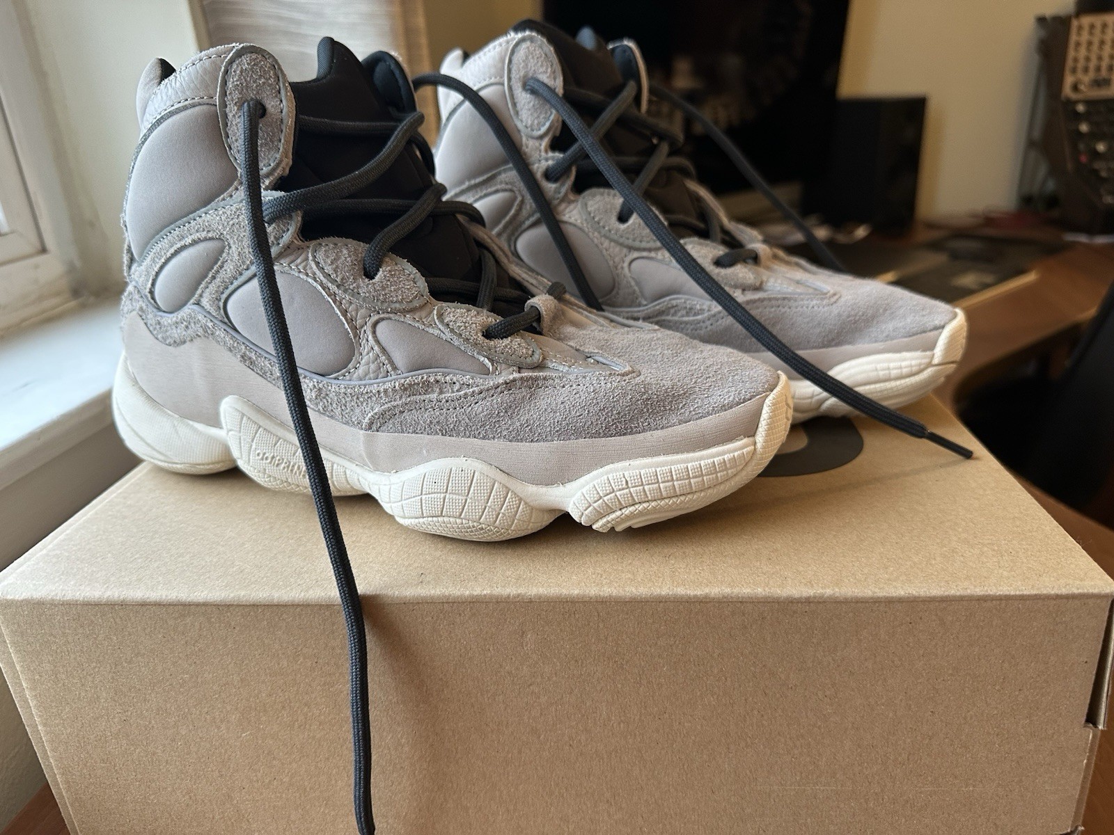 Size 6.5 – adidas Yeezy 500 High Mist Stone