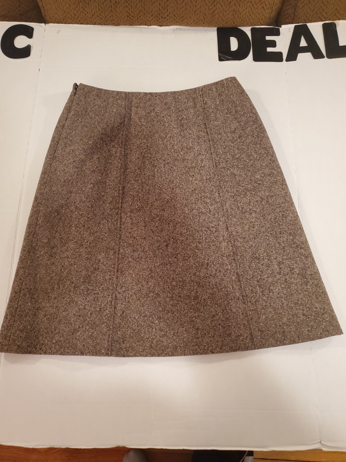 Ann Taylor Vintage Brown 100% Wool A Line Skirt Mini Petites 8P (29 Inch Waist)