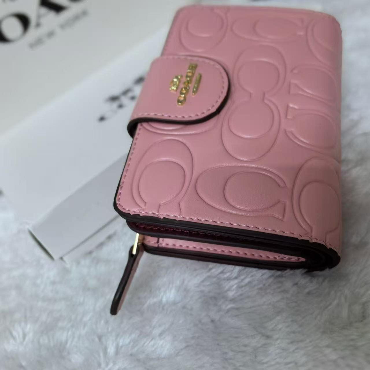 COACH Medium Corner Zip Wallet with Signature CM241 Pink Outlet New