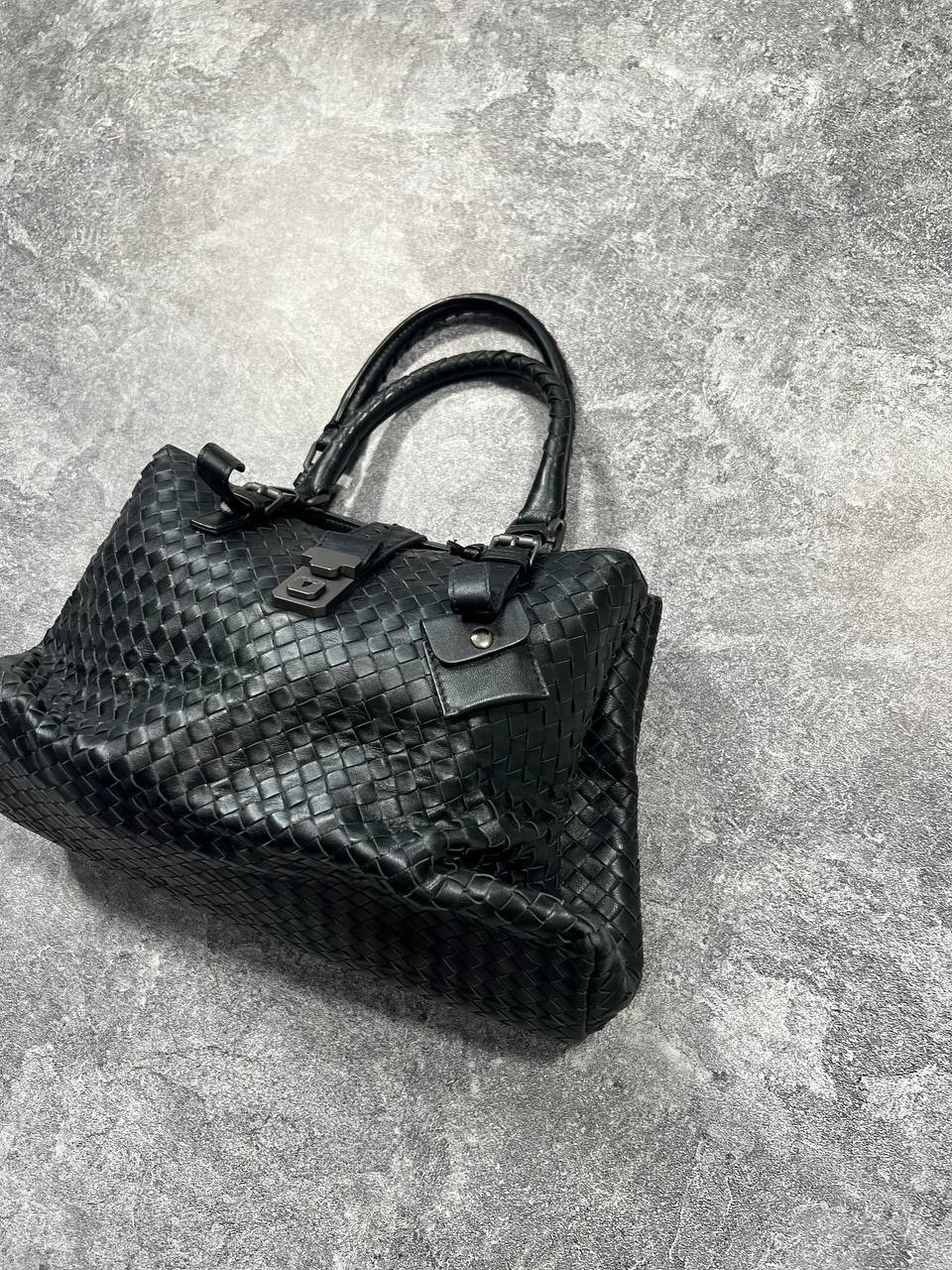 Bottega Veneta Intrecciato Leather Tote Bag Black Woven Handbag Made in Italy