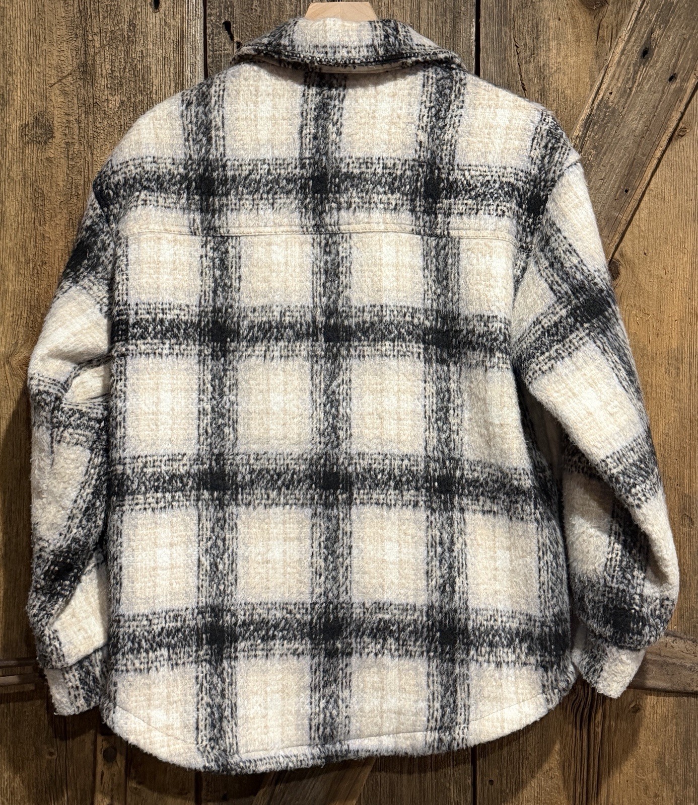 Ambiance Outerwear Button Down Black Cream Plaid Womens Jacket Shacket Small