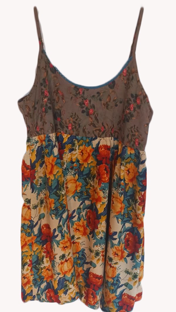 Natural Life Bold Floral Spaghetti Strap Long Top Size M NWT