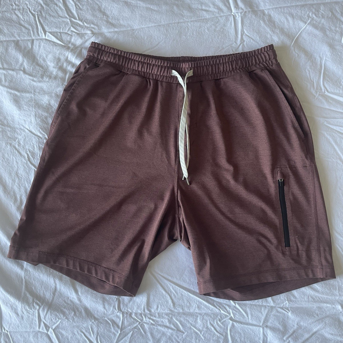 Vuori Kore Shorts Mens M Brown Copper Heathered 7 Inch Athletic Gym Running V381