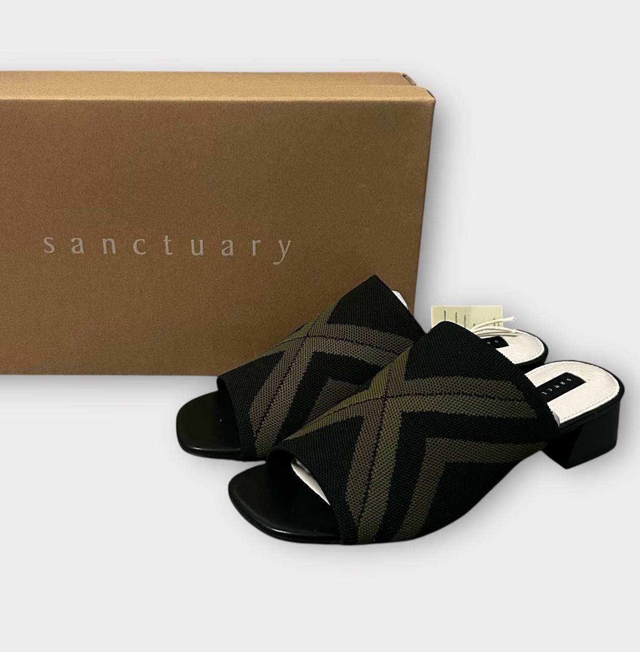 Sanctuary Rally Block Heel Mule Clog Sandals Size 8 New in Box ! Green and black