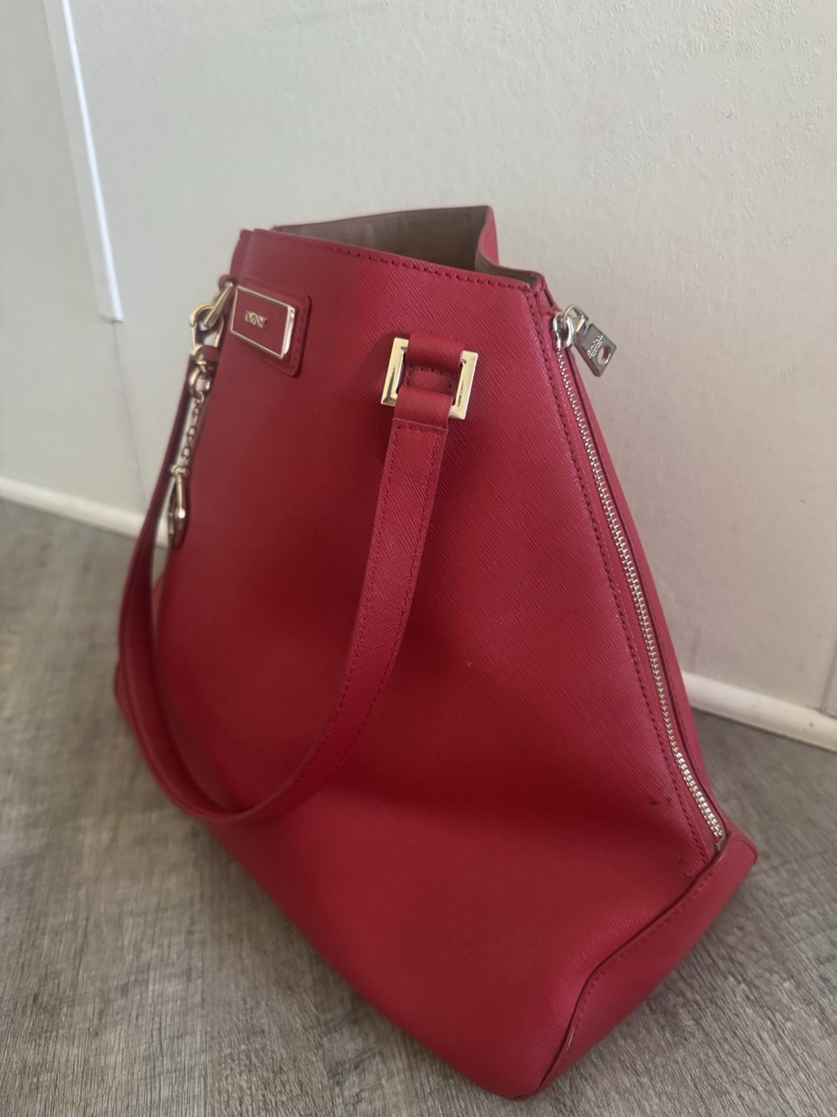 DKNY Leather Large Red Tote Shoulder Bag Zip Closure Gold Hardware