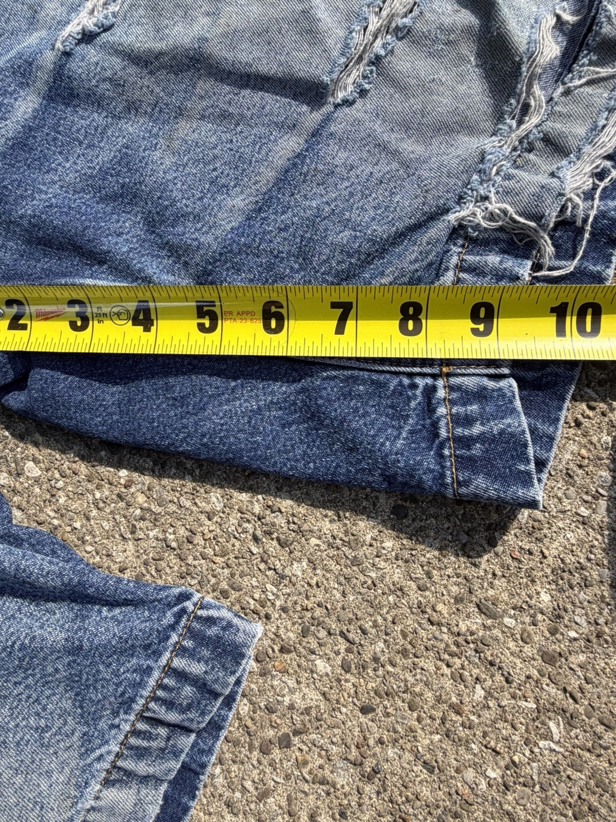 Vintage Carhartt Carpenter Jorts, 32 Waist 9 Inch Inseam, 20 Inches Long, Y2K