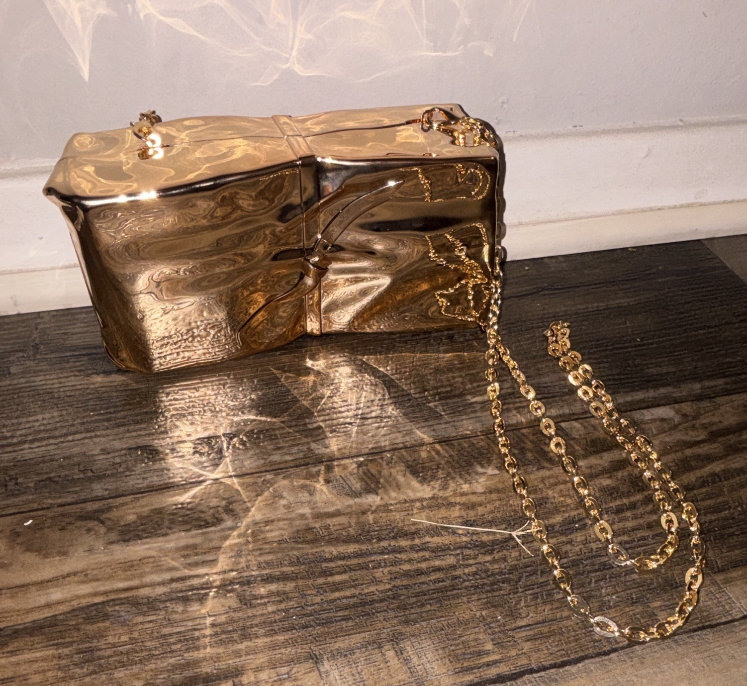 Hello 3 a M Gold Metallic Rectangle Box Clutch w Chain Strap & Dust Bag