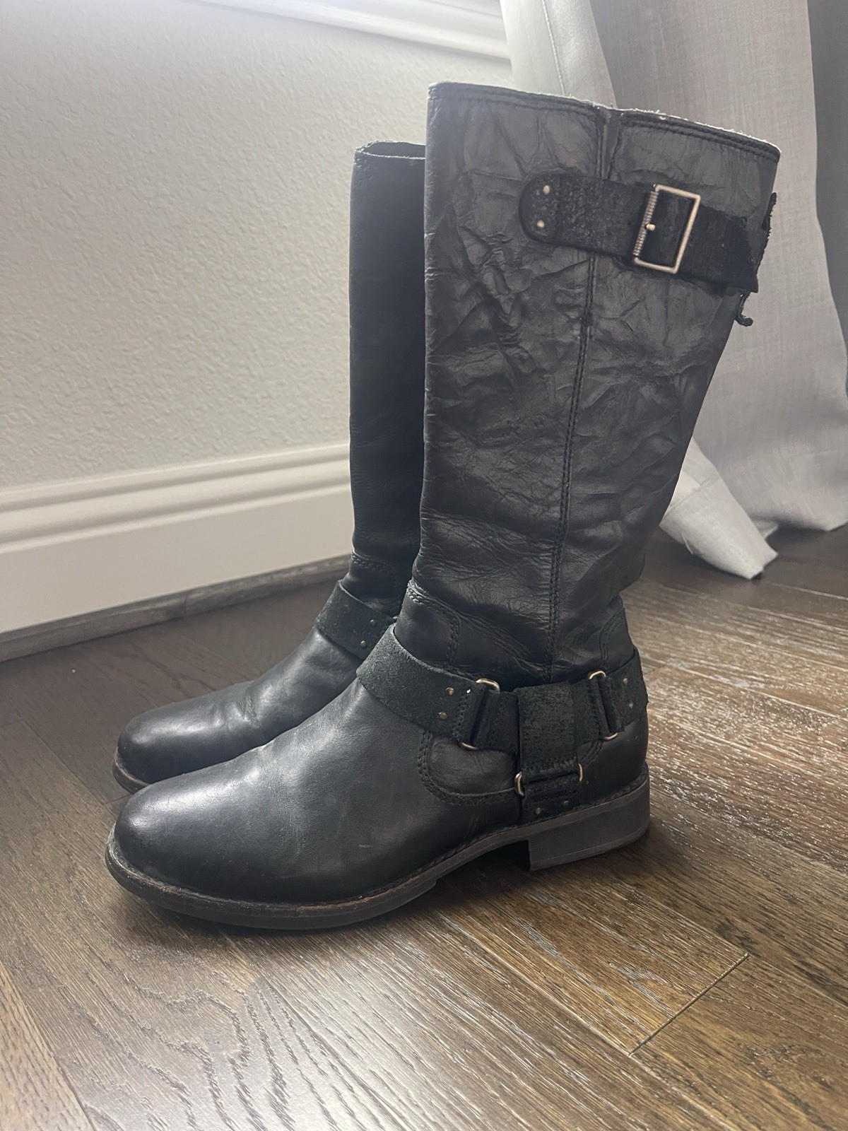 UGG Boots Womens 8 Black Leather Moto Buckle Zippers Zip Up Damien Harness