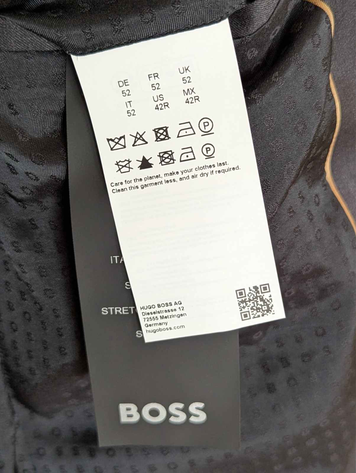 HUGO BOSS Huge 100% Virgin Wool Suit, Solid Dark Grey, Size 42 R NWOT