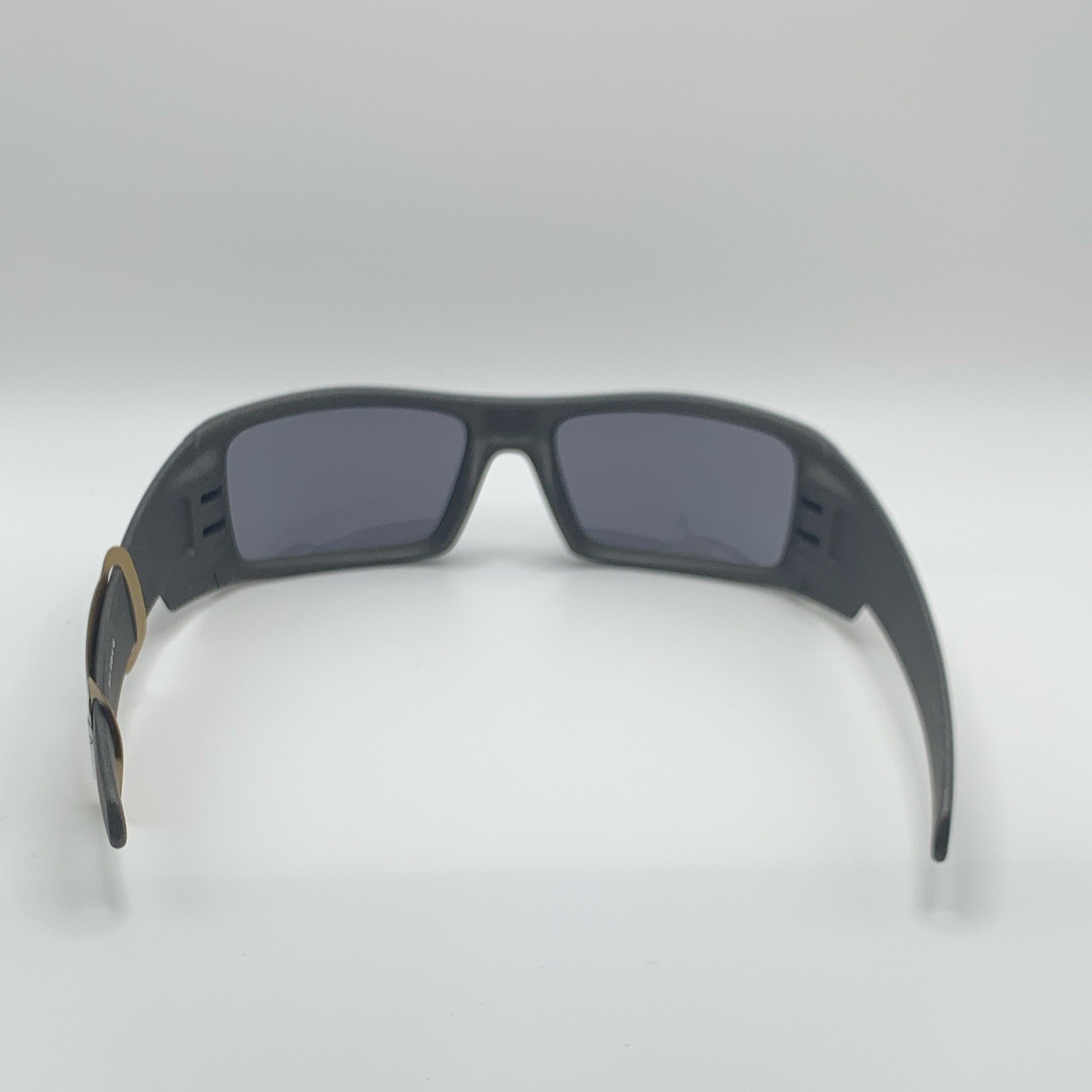 Oakley Gascan OO9014 Men’s Polarized Sunglasses Black Frame/Gray Lenses 128mm
