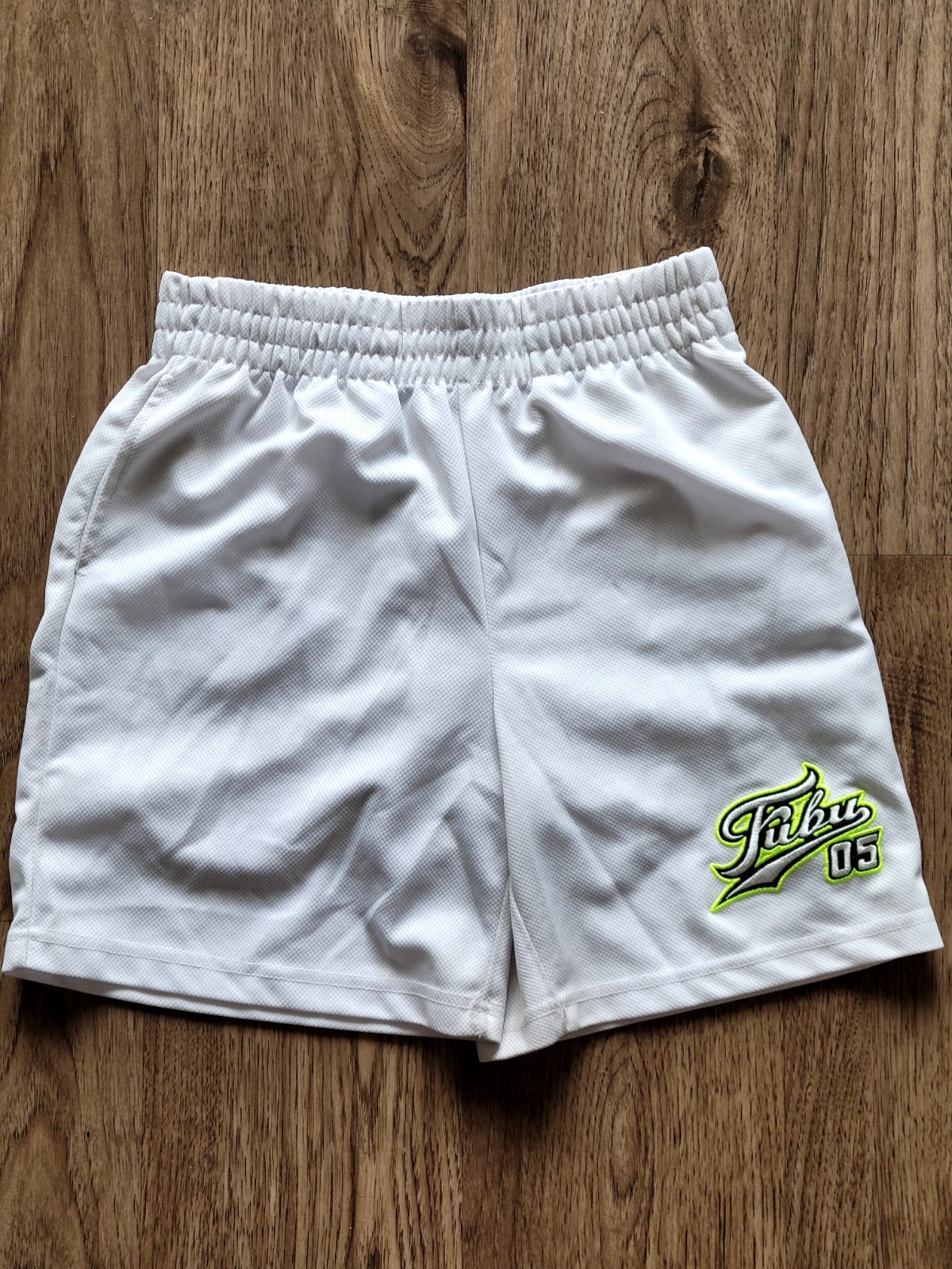 Forever 21 White Solid Mesh Athletic Shorts XS Elastic Waist Logo Accent