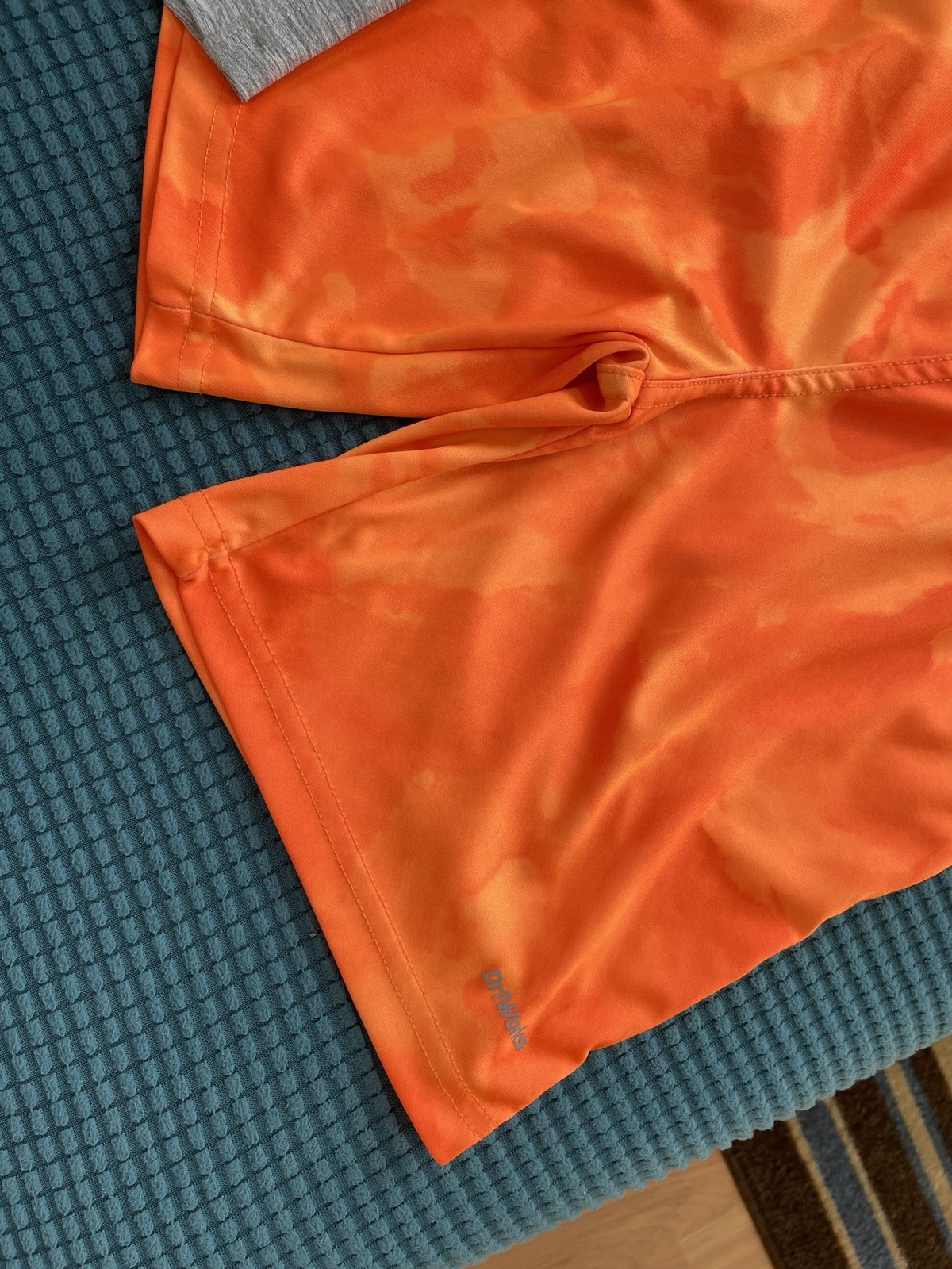 BOYS ACTIVE SHORTS 6-7 2 PAIR OLD NAVY