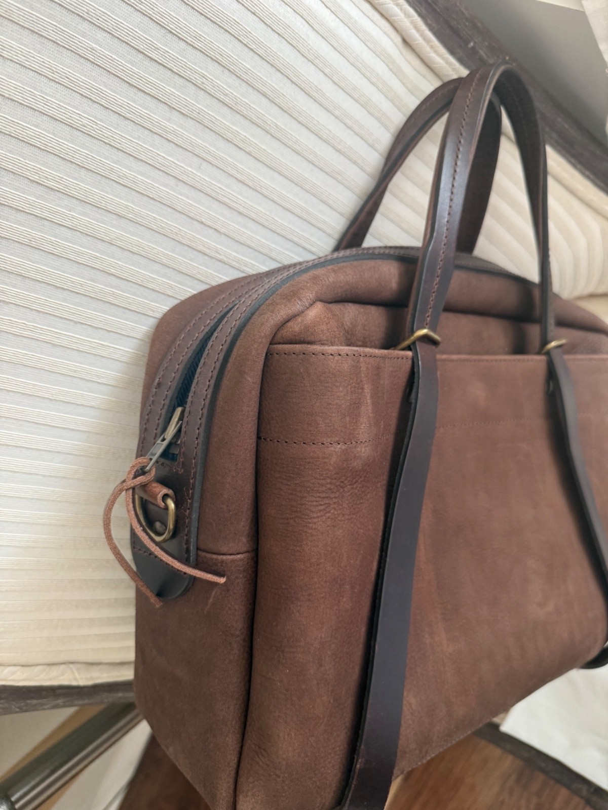 BLEU DE CHAUFFE NEW REPORT BUSINESS BAG COFFEE / WAXED STONEWASHED LEATHER