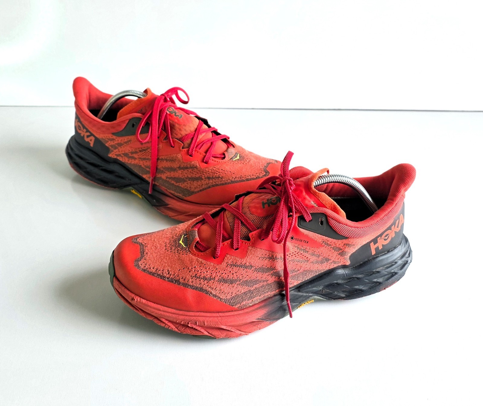 HOKA Men’s Speedgoat 5 GTX Running Shoes Fiesta Thyme Sz 12 46 2/3 Red Sneakers