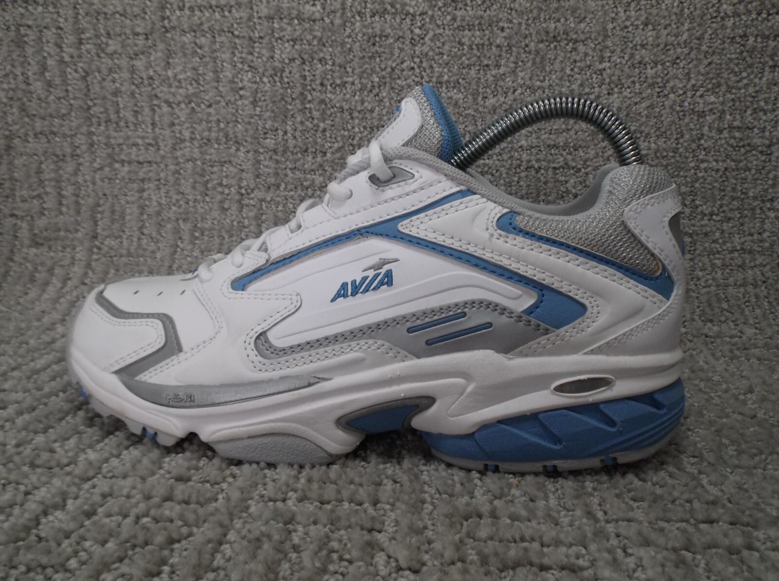 Avia Womens Running Shoes A110M White Blue Low Top Textured Leather Lace Up SZ 8
