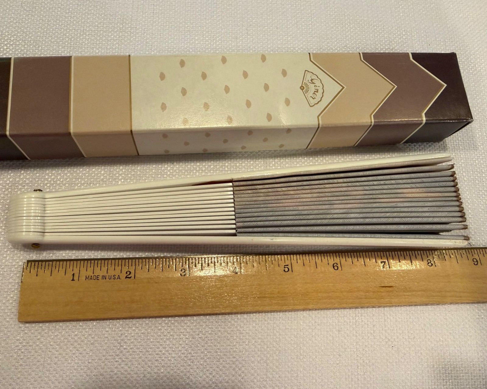 Vintage Giner Hand Fan Original Box Beautiful Lady Fabric & Plastic Fold Up