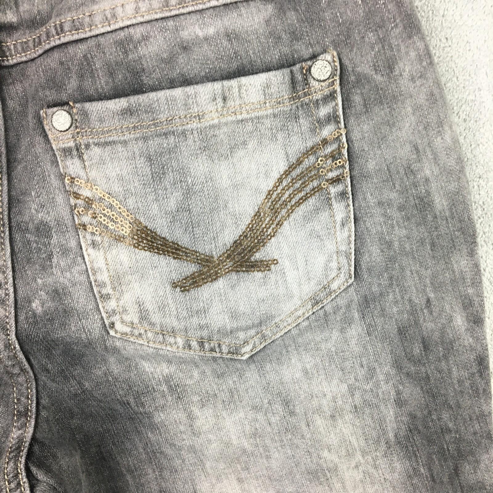 Elle Skinny Denim Sz 8 Gray Mid Rise Denim Embroidered 30 in Waist 26 in Inseam