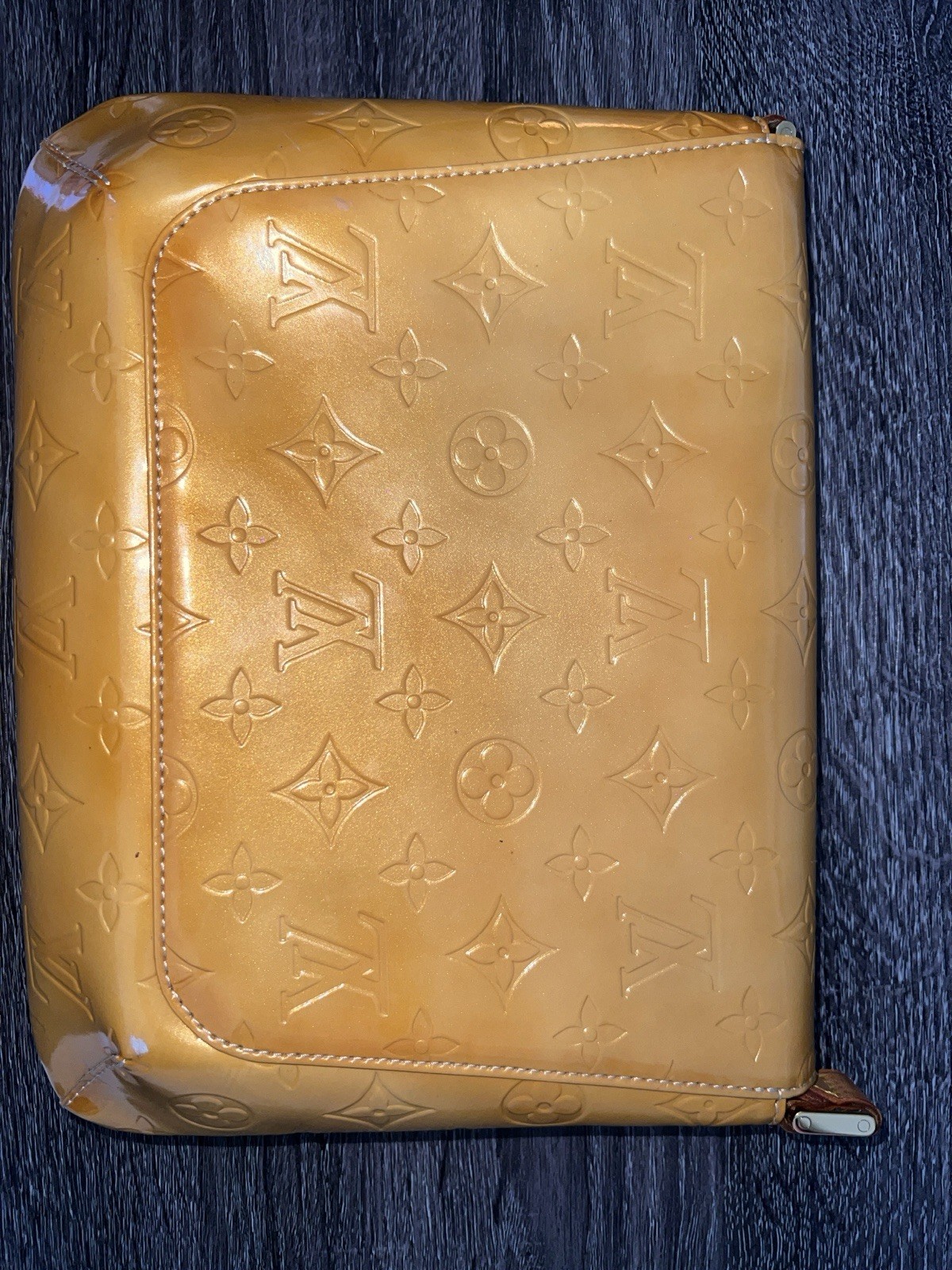 LOUIS VUITTON Thompson Street Monogram Vernis Leather Yellow Shoulder Bag M91071