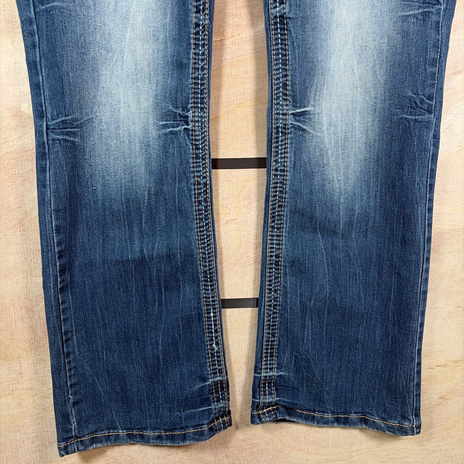 Series 31 Amethyst Jeans Womens 38×30 Blue Bootcut Pockets Embroidered