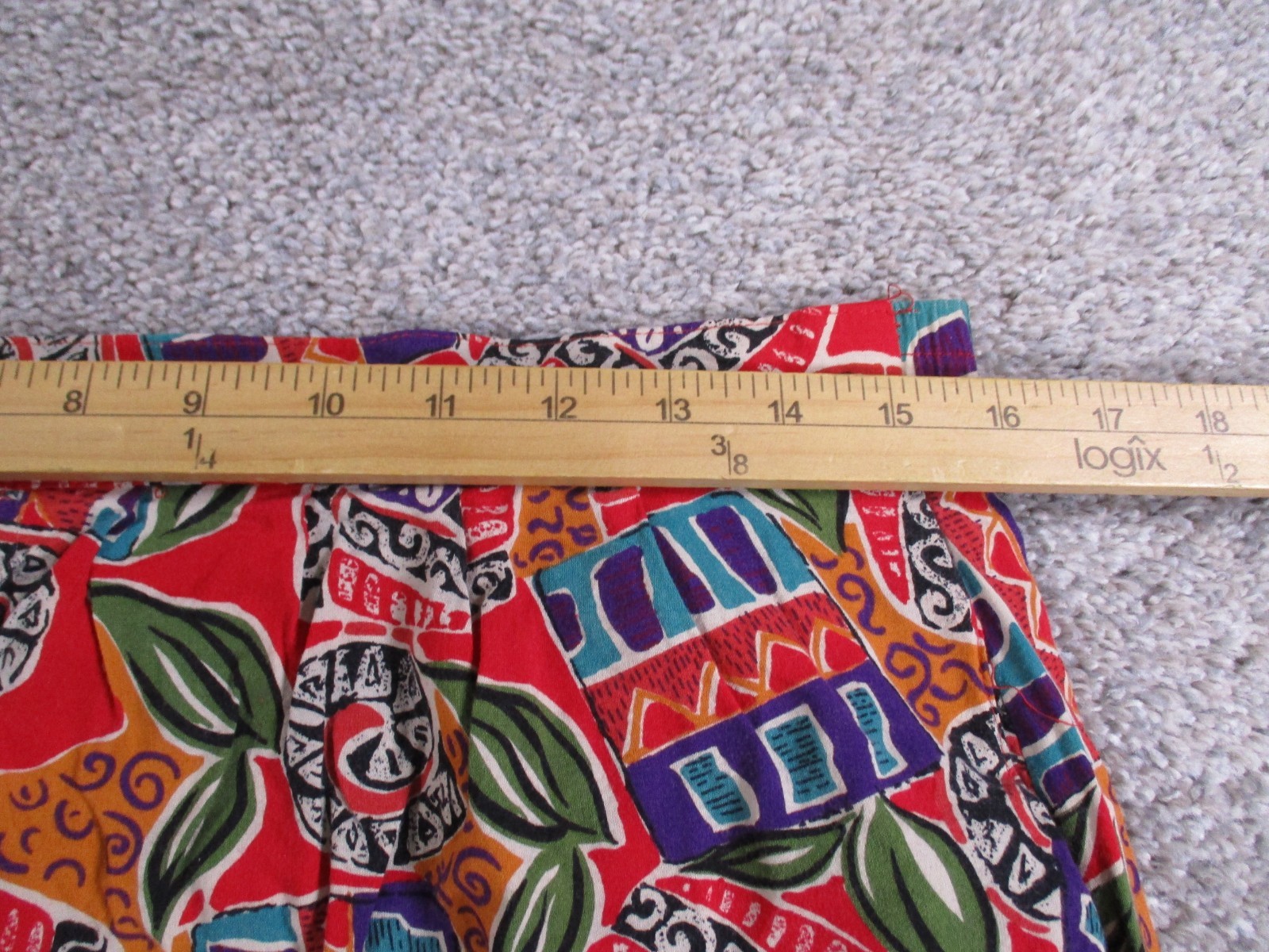 Requirements Medium Womens Skirt Red Geometric Rayon Vintage