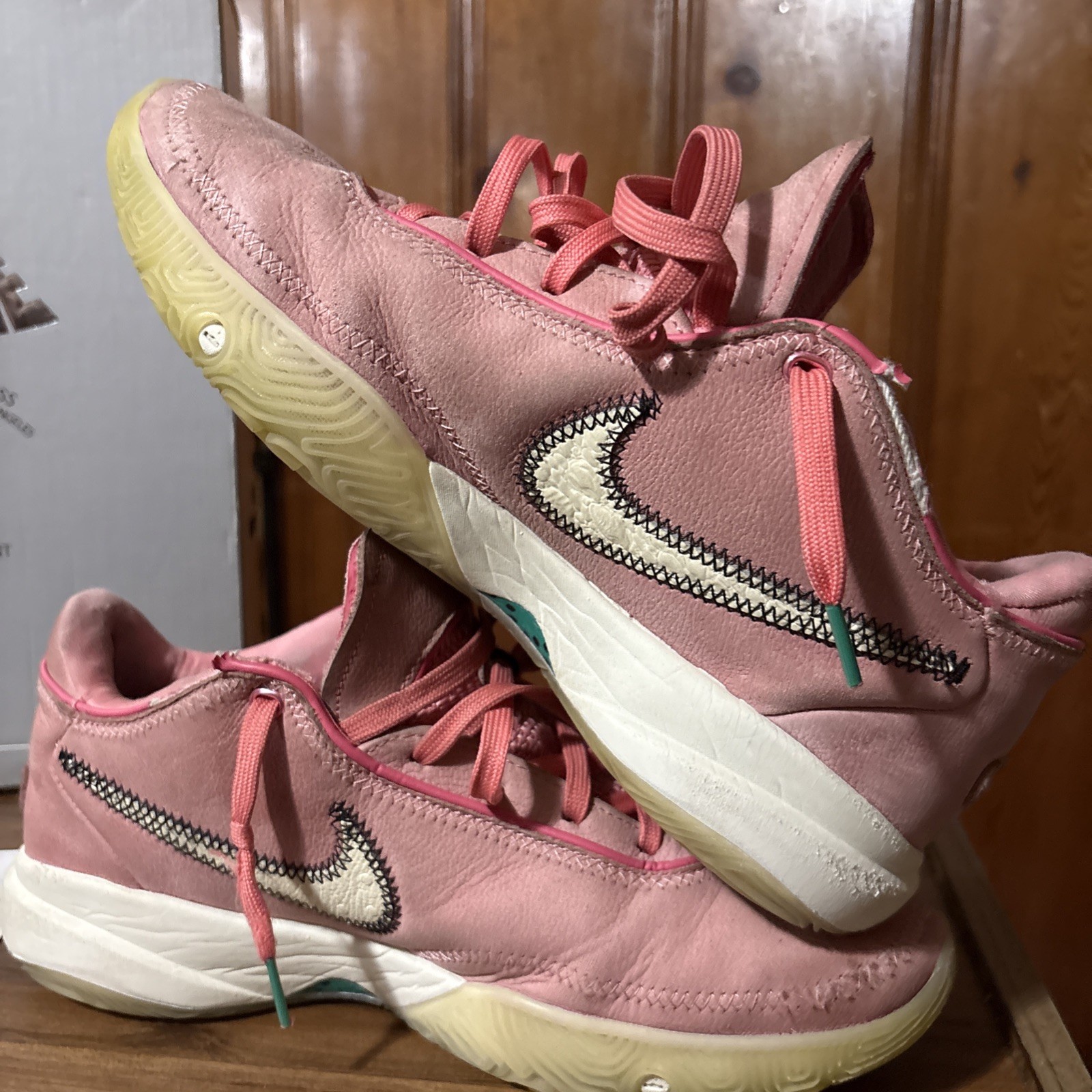 Nike LeBron 20 XX South Beast Pink Diamond Men’s Size 10 W/ BOX EXTRA LACES