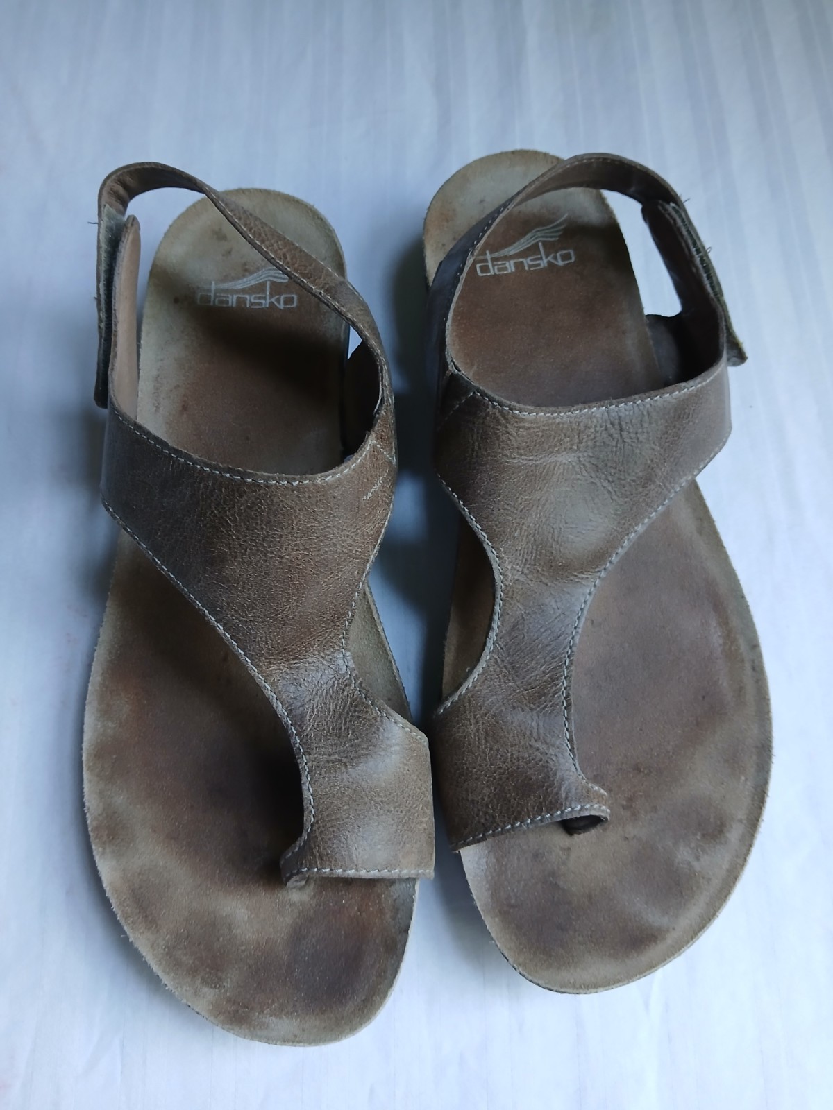 Dansko Sandals 41 Reece Loop Toe Cushioned Comfort Casual Leather Cork Beach