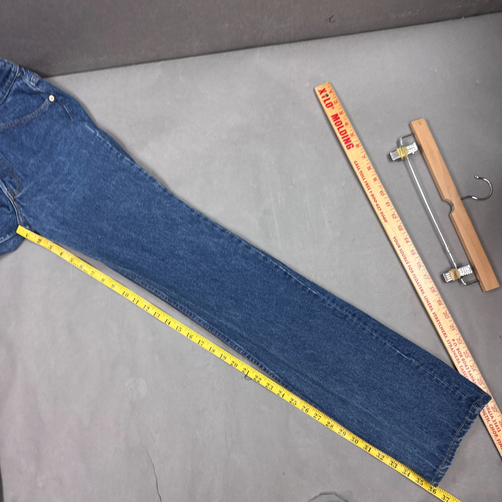 Vintage Levis 501 Jeans Mens 28×36 Blue 90s Made USA Denim Pants (Tag31x36)