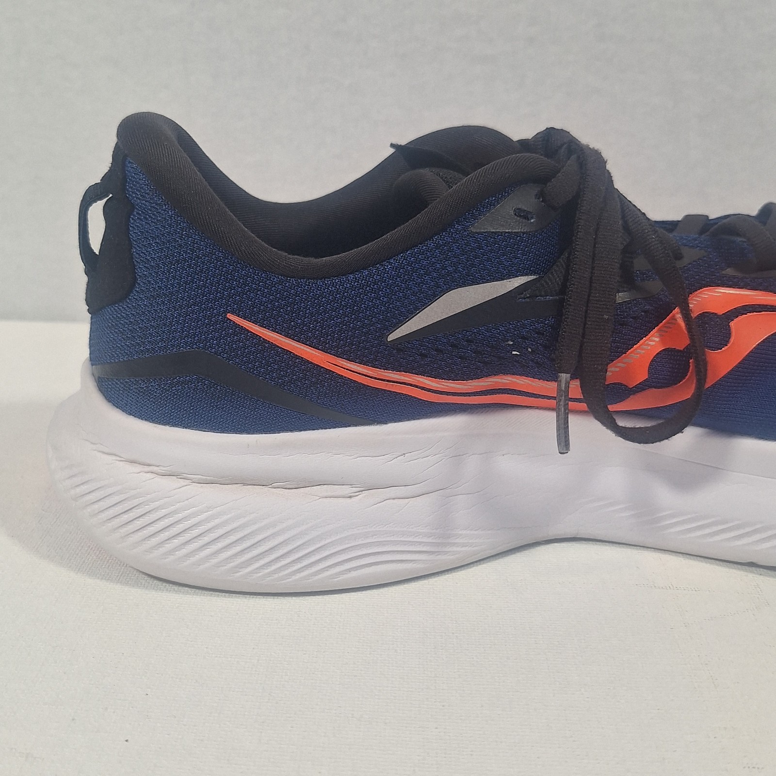 Saucony Ride 15 Men’s Size 10.5 Navy Silver Running Sneakers Athletic Shoes EUC
